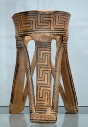 Three-feet support Staatliche Antikensammlungen 7645.jpg