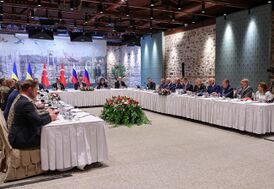 Российско-украинские переговоры в Стамбуле 16-05-2025.jpg