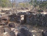 Ziwa ruins pitentrance.JPG