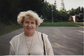 Kielen, literatuuran da histourien instituutas L'udmila Markianova ruadoi laborantannu, oli nuorembannu tutkijannu, jälgimäi tiedosekretarinnu da johtajan sijahizennu.