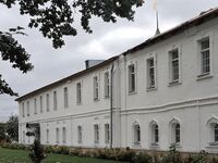 Просфорня, настоятельский корпус возле церкви.jpg