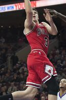 Doug McDermott CHI vs PHI 2014-11-07 (cropped).jpg