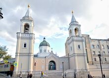 Центральный вход в Ивановский монастырь, 2022 год