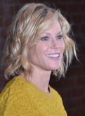 Julie Bowen Oct 2014 (cropped).jpg