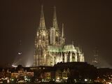 Koelner Dom bei Nacht 1 RB.JPG