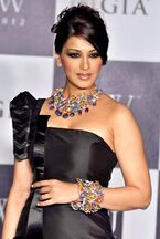 SonaliBendre.jpg