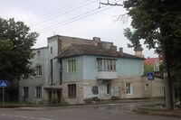 Странное здание - panoramio.jpg