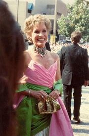 Mary Tyler Moore 1988.jpg