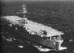 USS Siboney (CVE-112) underway on 3 February 1956.jpg