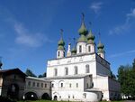 Veliky Ustyug Mikhailo-Arkhangelsky Monastery-5.jpg