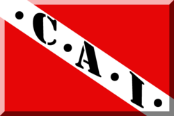 600px Rosso e Bianco (Diagonale) con CAI.png