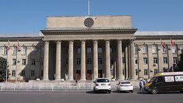 Bishkek P9170503 192 (39204123095).jpg