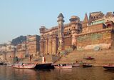 Varanasi Munshi Ghat3.jpg