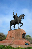 Kulchytsi Sahaidachyi Monument RB.jpg