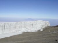 Kibo-großer Gletscher(big glacier).jpg