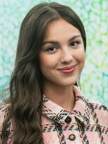 Olivia Rodrigo at Vice President's West Wing office (2).jpg