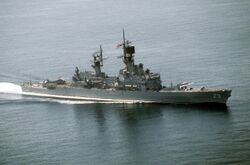 USS Jouett (CG-29) underway in 1992.jpeg