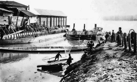 Belaya river, Ufa.jpg