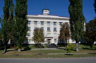 Kremenchuk I.Prykhodka Str. 139 Office Building of Kriukiv Rail Carriage Building Plant (YDS 8191).jpg