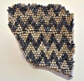 Мозаичное панно (с использованием каменных конусов), украшающее стену одного из храмов в городе Варка (Урук), Ирак. 2-я половина 4-го тысячелетия до н.э. Музей Ирака