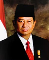 Susilo Bambang Yudhoyono, official presidential portrait (2004).jpg