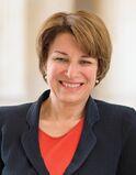 Amy Klobuchar, official portrait, 113th Congress (cropped 2).jpg