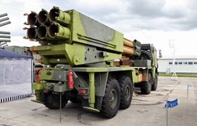Combat vehicle 9A52-4 Smerch MLRS (4).jpg