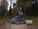 Памятник Раймонде Дьен в Зеленогорске СПб.JPG