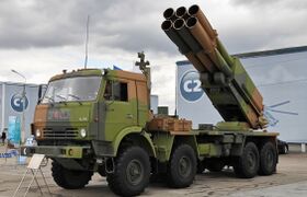 Combat vehicle 9A52-4 Smerch MLRS (3).jpg