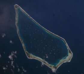 Атолл Манихики из космоса