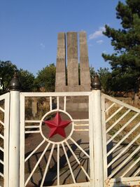 Monument in Arevatsag 12.jpg