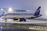 Sukhoi Superjet 100-95 (RA-89017).jpg