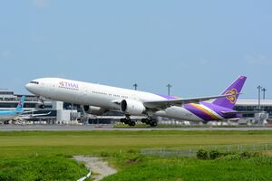 Thai Airways, Boeing 777-300ER, HS-TKO - NRT (21580832778).jpg