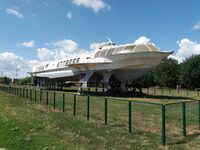Судно-памятник Метеор-210 (Ульяновск).jpg