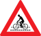 Radfahrer kreuzen