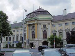 Palais Auersperg2.jpg