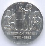 5 Mark DDR 1982 - 200. Geburtstag von Friedrich Fröbel - Bildseite.JPG