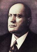 Benito Mussolini (primo piano).jpg