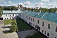 Семинария со звонницы монастыря.jpg