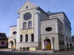 SynagogaLeszno06.jpg