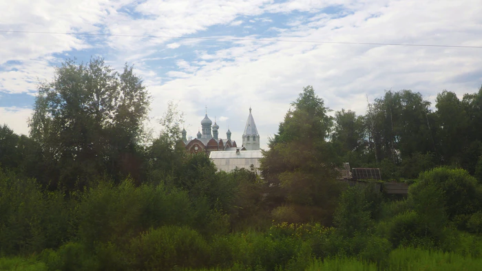 Russia from train 19 the Vostok (15375407726).jpg