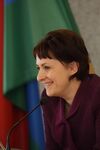 Galina Shirshina smile (RK flag background).jpg