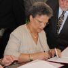 Michèle Pierre-Louis-2009 (2).jpg