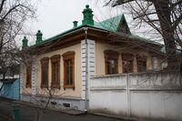 Здание городской станции скорой помощи (бывший дом зодчих Зенковых)