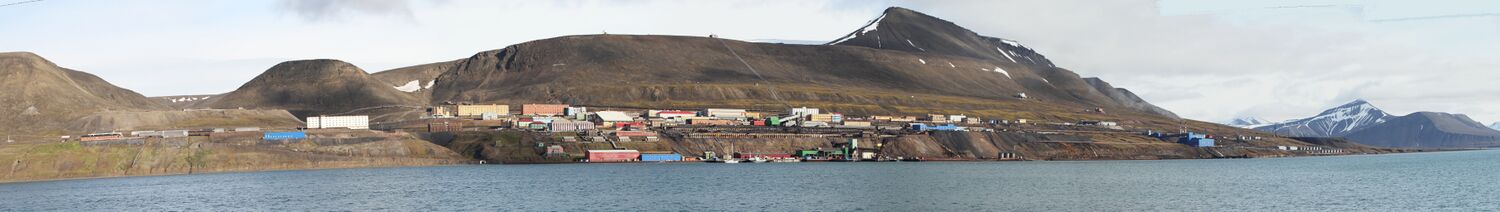 Barentsburg panorama 01.JPG