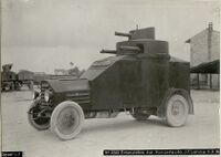 Reservat Erbeutetes ital.Panzerauto J.F.Lanzia 6.8.18. (BildID 15621463).jpg