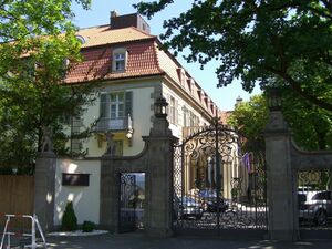 Berlin Schlosshotel Grunewald.JPG