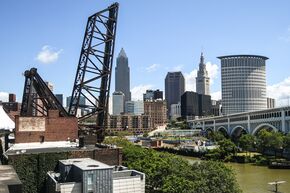 Cleveland Skyline (36387888462).jpg
