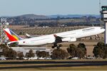 Philippine Airlines Airbus A330-300 MEL Nazarinia.jpg