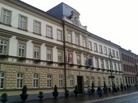 Budova ustavneho sudu.jpg